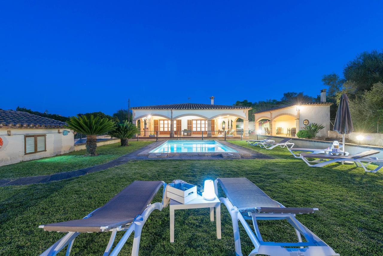 Ses Covetes Villa Петра Екстериор снимка