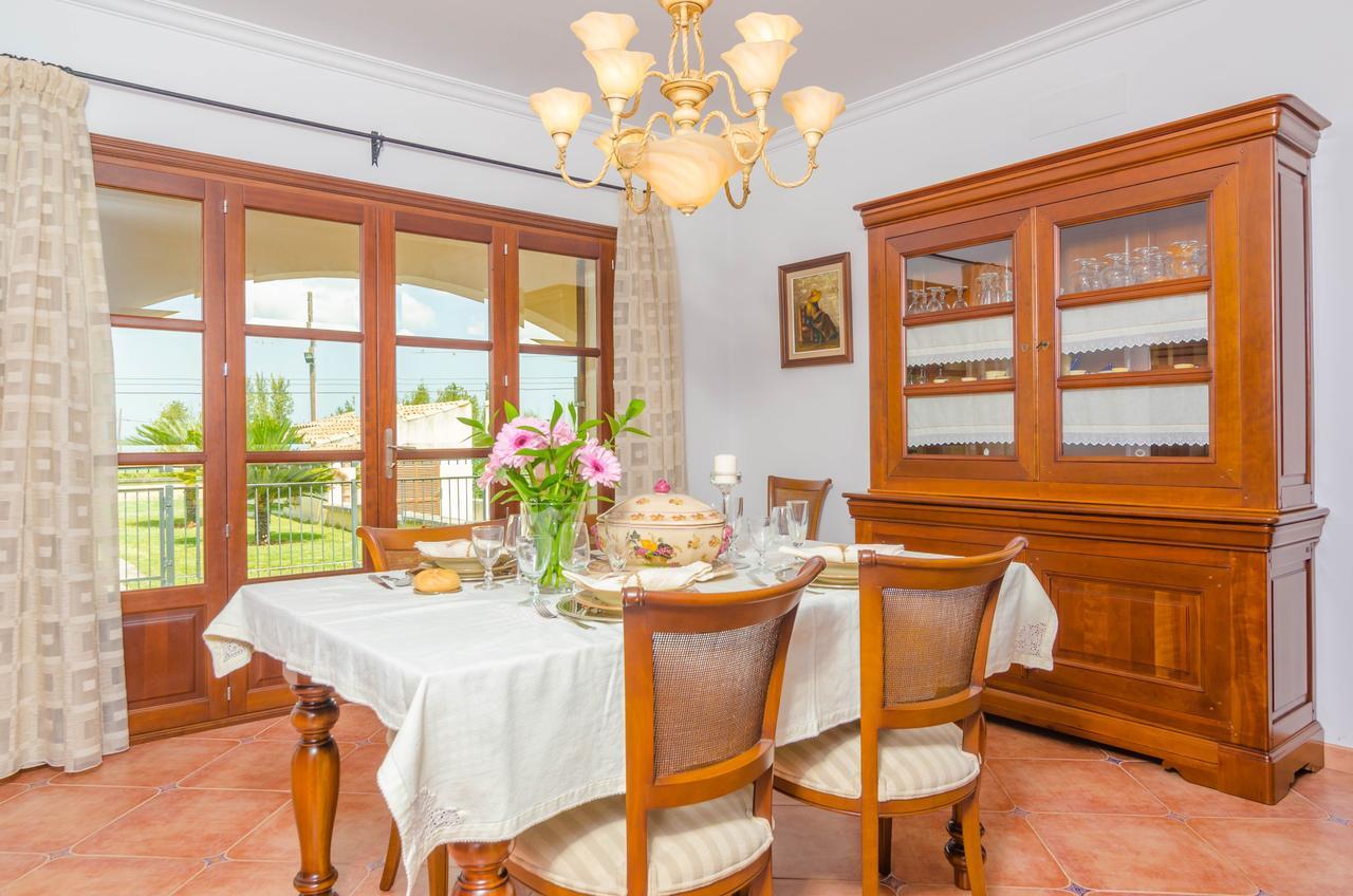 Ses Covetes Villa Петра Екстериор снимка