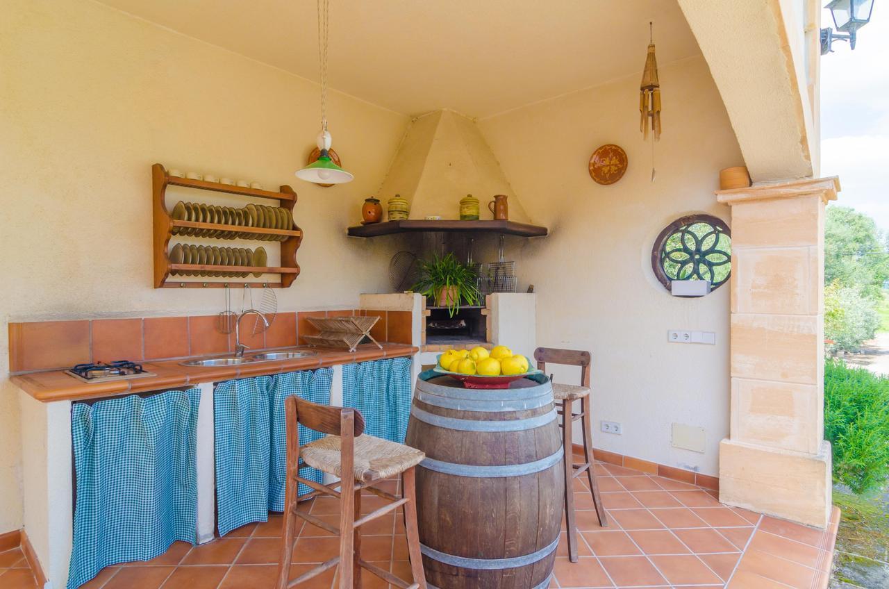 Ses Covetes Villa Петра Екстериор снимка
