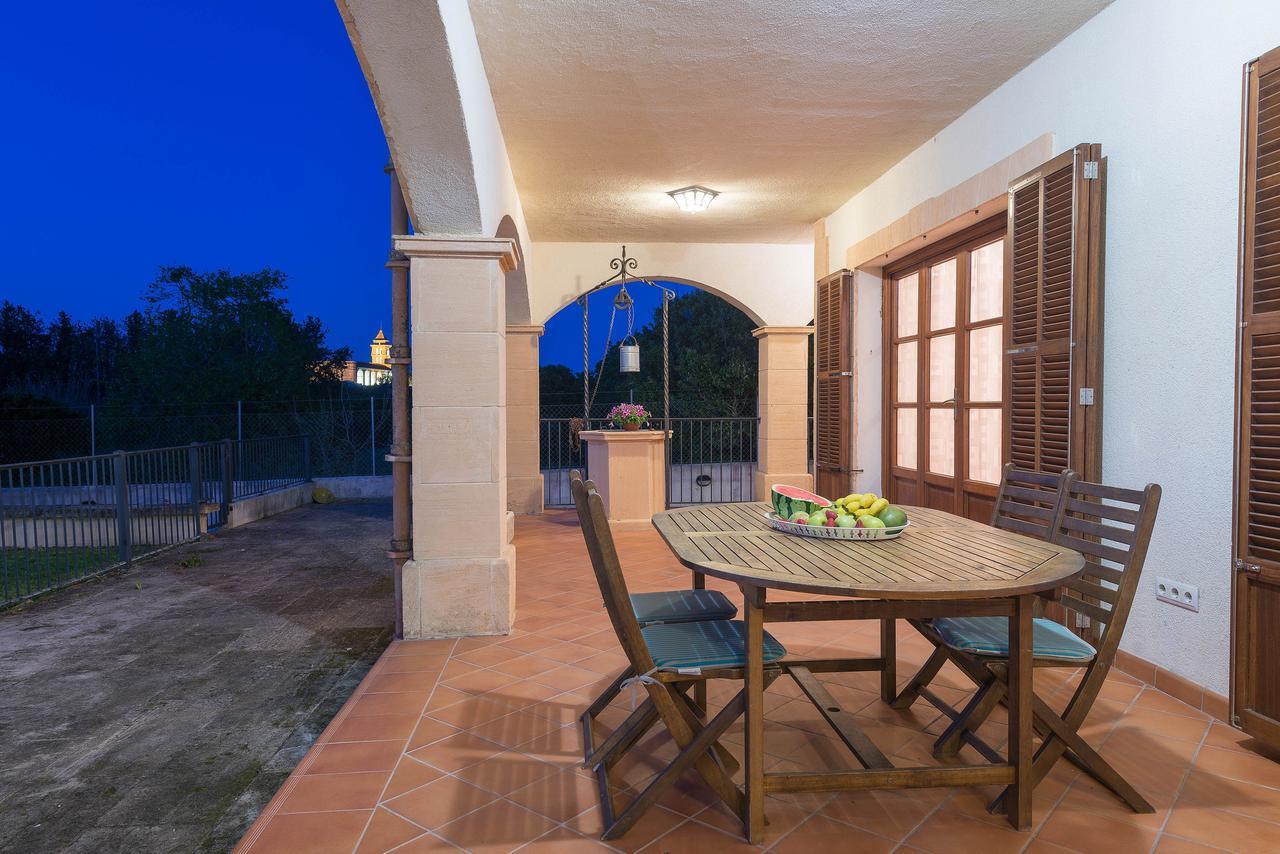 Ses Covetes Villa Петра Екстериор снимка